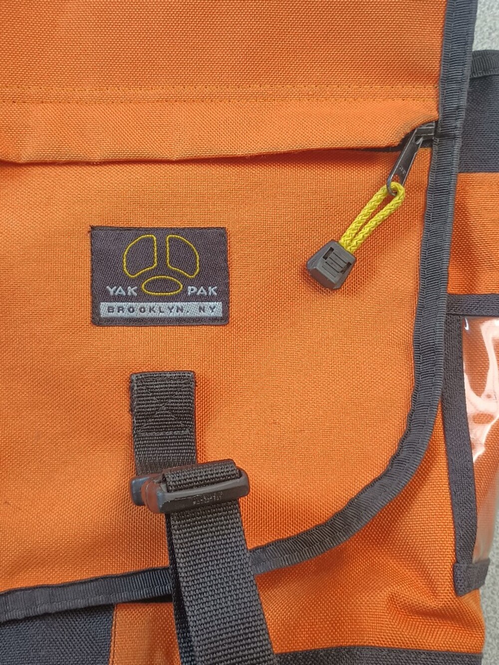 Vintage Yak Pak Messenger Bag - Heavy Duty Water-resistant - Picture 2 of 16